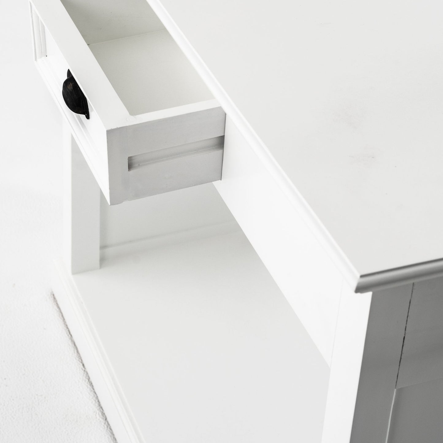 Halifax Classic White Kitchen Table Set