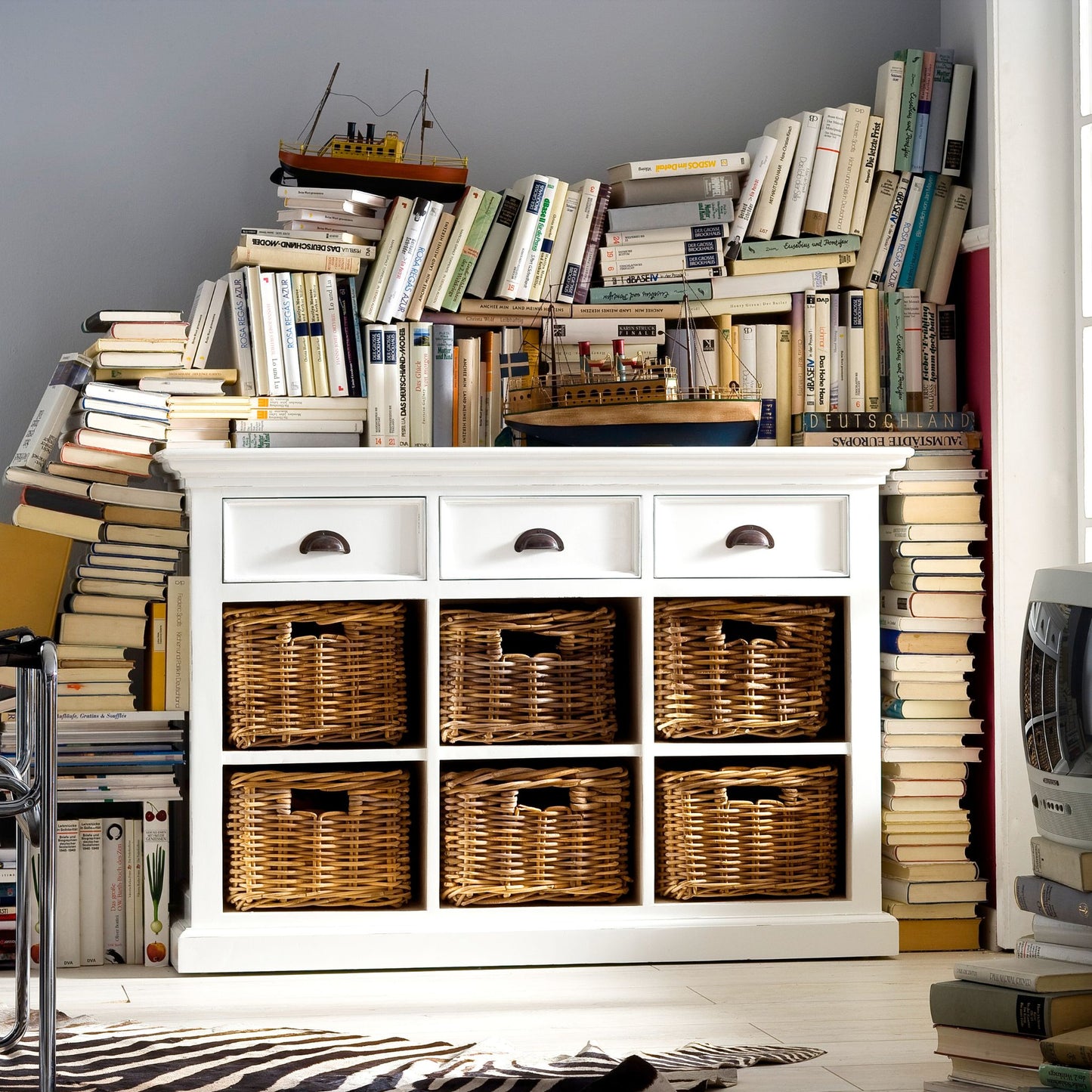 Halifax Classic White 6 Basket Buffet Table
