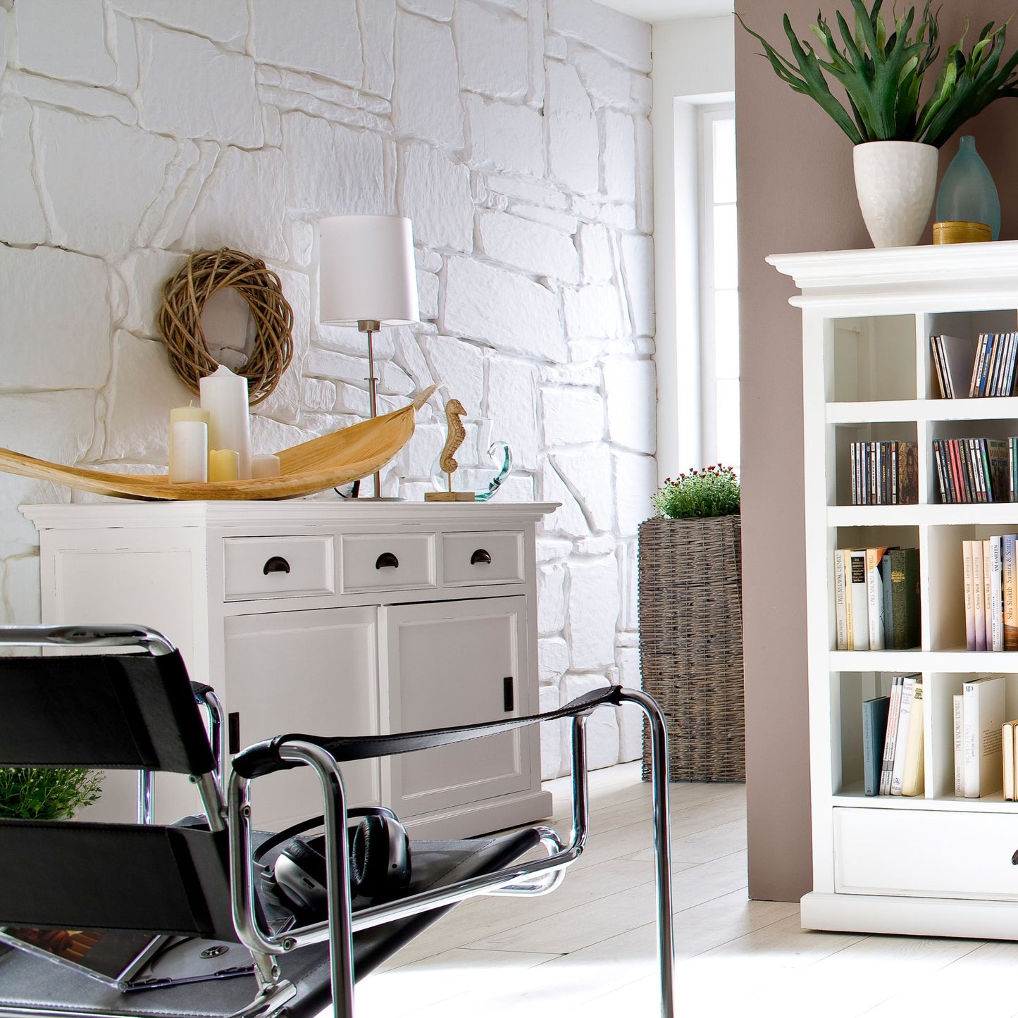 Halifax Classic White Sliding Door Buffet Table
