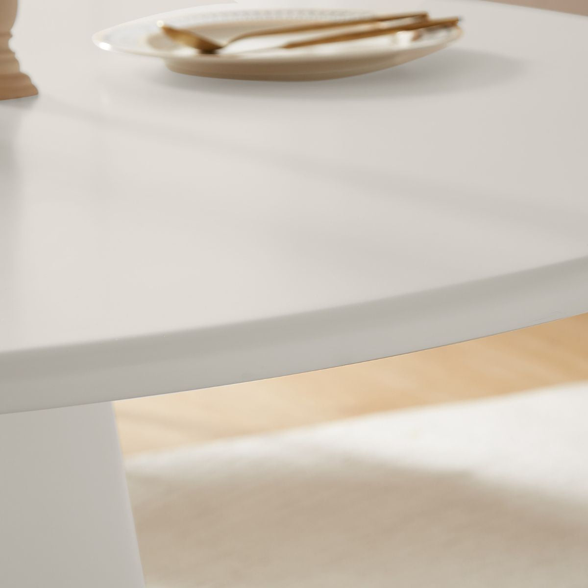 Sora Round Sculpture Dining Table - White