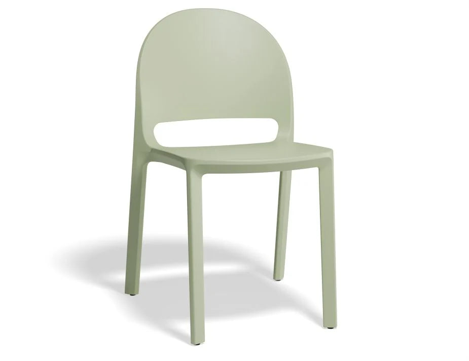 Profile Outdoor Stackable Dining Chair