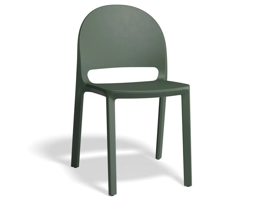 Profile Outdoor Stackable Dining Chair