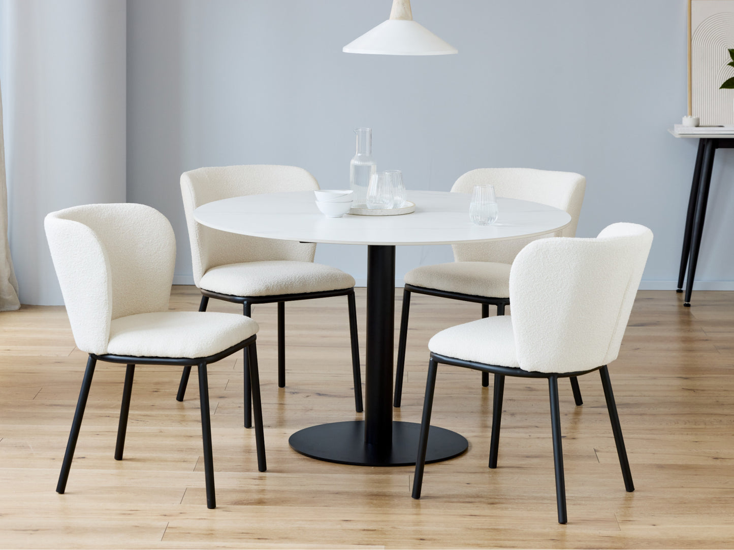 Strato Sevella Round Dining Table