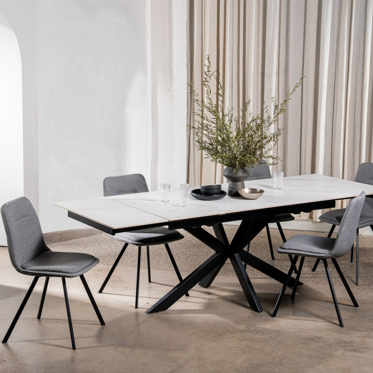 Newcastle Ceramic Extension Dining Table