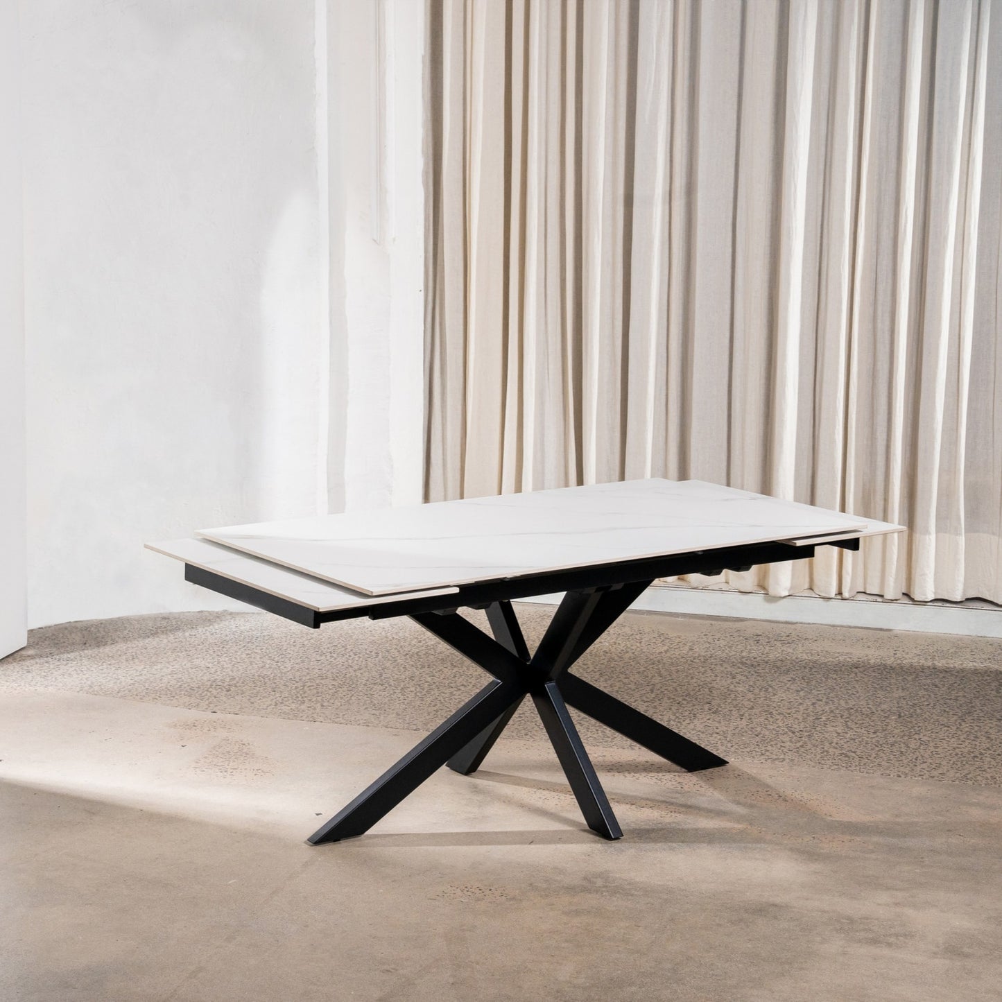 Newcastle Ceramic Extension Dining Table