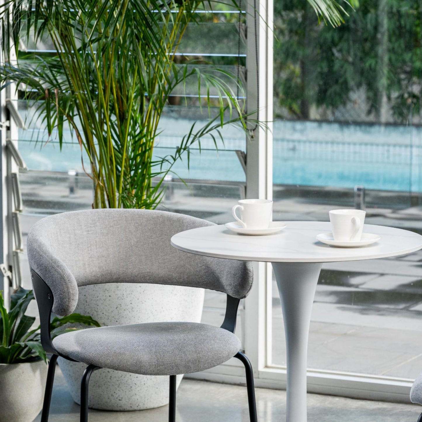Scandi Ceramic Small Dining Table - Snow White